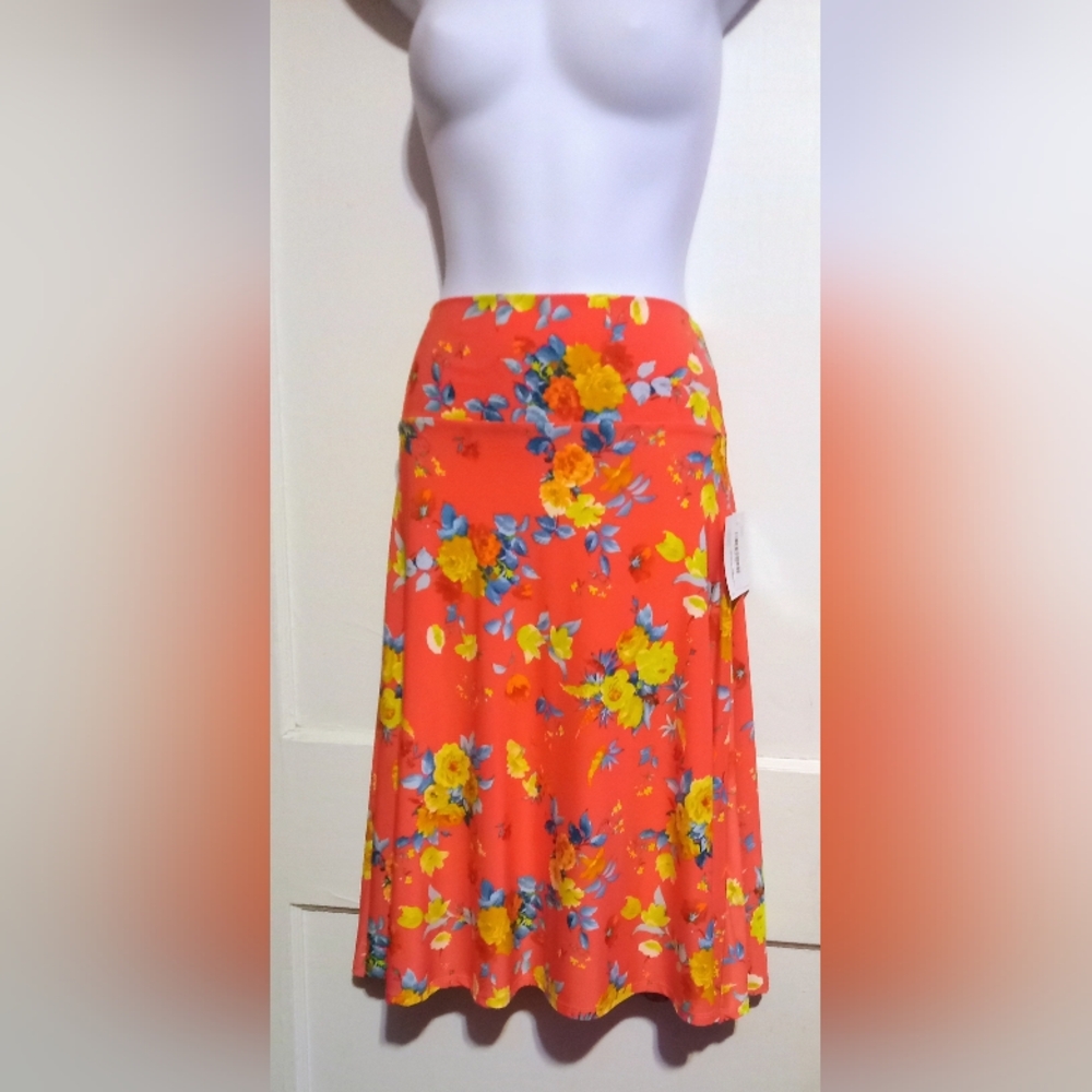 🛍️ BUNDLE ONLY 🛍️LuLaRoe Red Maxi Skirt with Yellow & Blue Floral Print